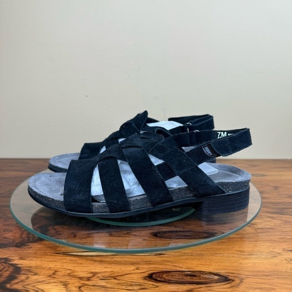 Munro Corine Sandals in black leather suede - Picture 3 of 15